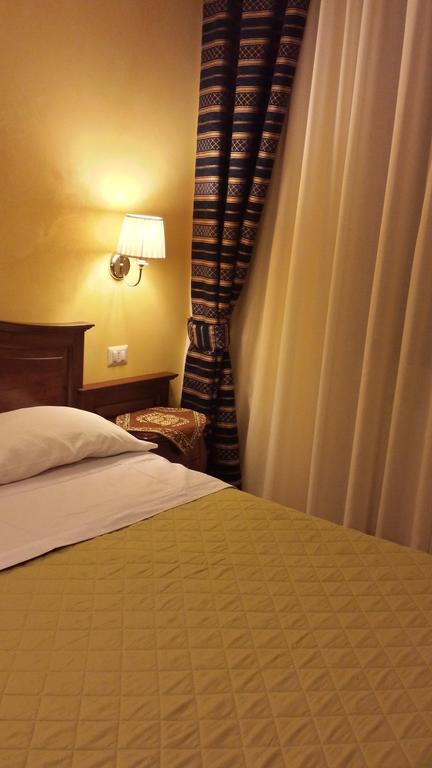 3 Lati Di Pitagora B&B Roma Ngoại thất bức ảnh