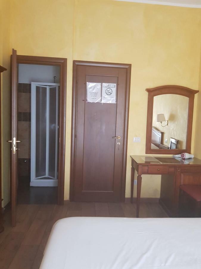 3 Lati Di Pitagora B&B Roma Ngoại thất bức ảnh